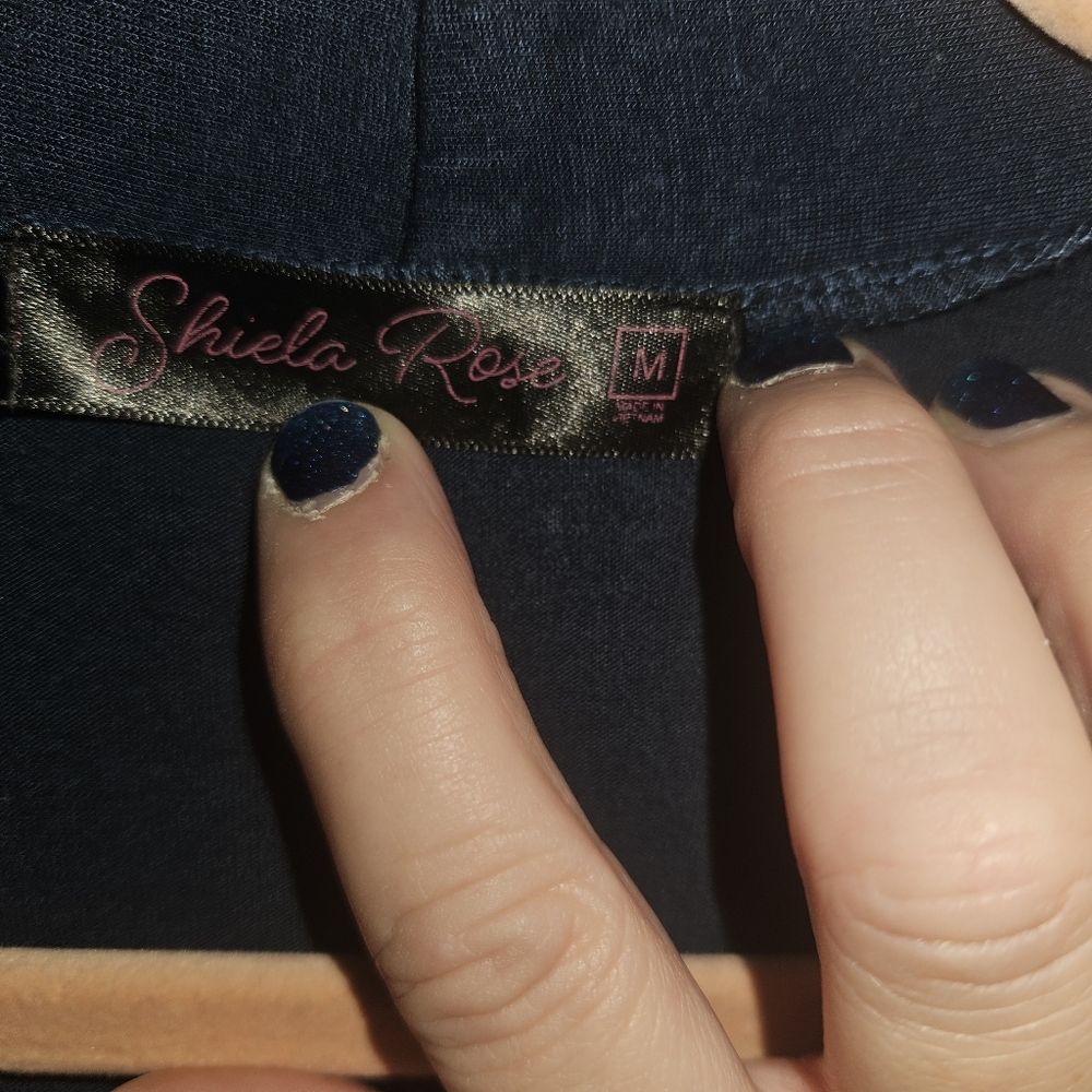 Cardigans - Picture 4 of 8